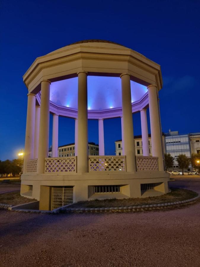 L' Essenziale Lägenhet Livorno Exteriör bild